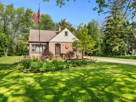 3615 S 15th, Manitowoc, WI 54220