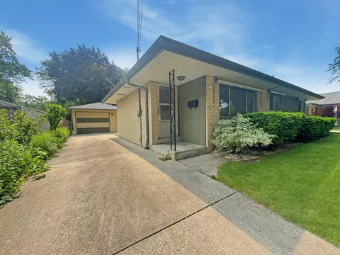 7173 W Wedgewood, Milwaukee, WI 53220