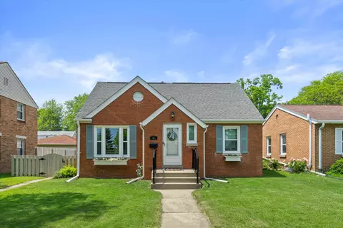 155 Glenview, Wauwatosa, WI 53213