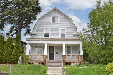 2532 N Holton #2532A, Milwaukee, WI 53212