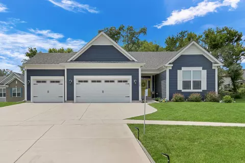 727 Fairway, Twin Lakes, WI 53181