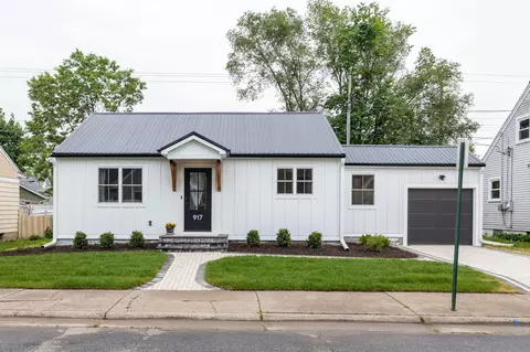 917 E La, Crosse, WI 54601