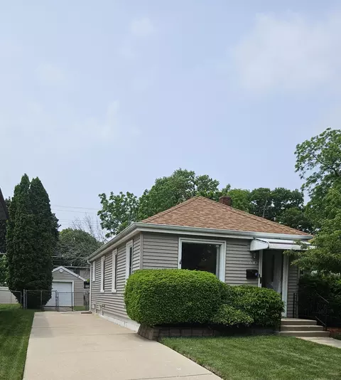 1518 Lathrop, Racine, WI 53405