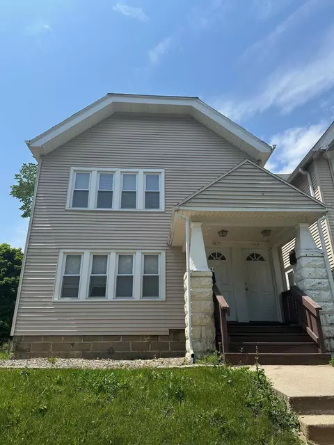 1817 N 36th #1819, Milwaukee, WI 53208