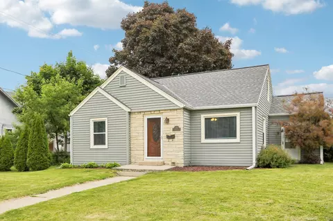 713 S Grand, Waukesha, WI 53186