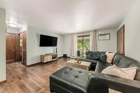 1675 S Coachlight #A, New Berlin, WI 53151