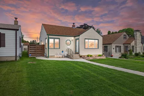 3663 S Whitnall, Milwaukee, WI 53207