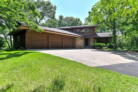 n7225 Krahn Drive, Richmond, WI 53190