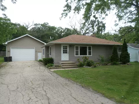 7645 128th, Bristol, WI 53104