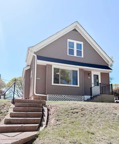 3569 S Whitnall, Milwaukee, WI 53207