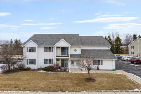 264 Minz Park #4, West Bend, WI 53095