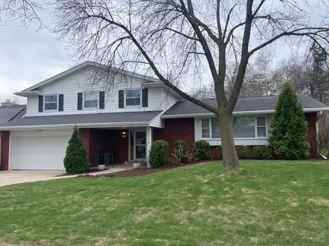 12033 W Ohio, West Allis, WI 53227