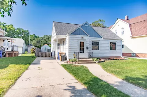2000 42nd, Kenosha, WI 53140