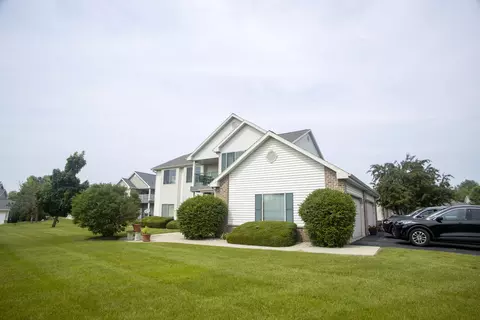 156 Pheasant #D-4, Johnson Creek, WI 53038