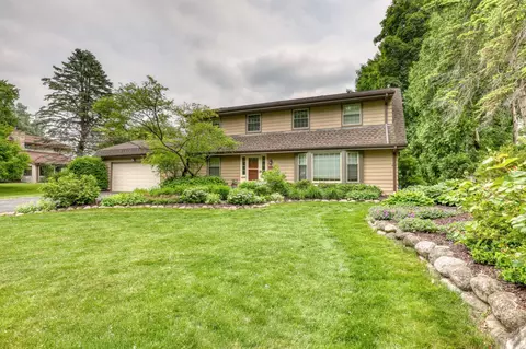 2930 San Juan, Brookfield, WI 53005