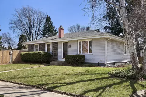 5433 68th, Kenosha, WI 53142