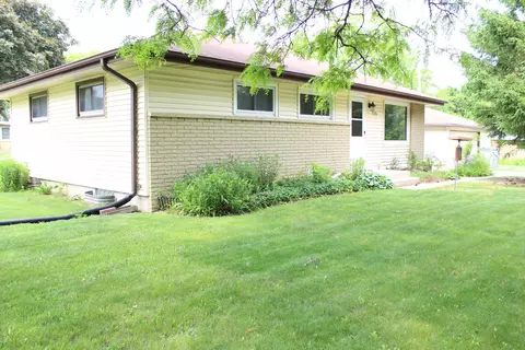 3726 W Birchwood, Milwaukee, WI 53221