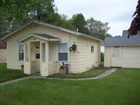 1420 Lowell, Two Rivers, WI 54241