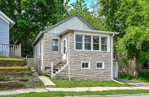 1721 Spring, Racine, WI 53404