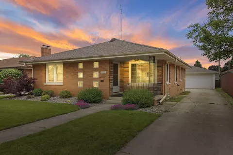 7631 38th, Kenosha, WI 53142