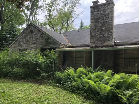 7355 N Port Washington, Glendale, WI 53217