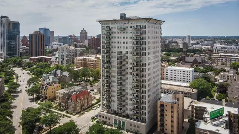 1313 N Franklin #1504, Milwaukee, WI 53202