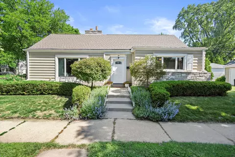 150 E Fairmount, Whitefish Bay, WI 53217