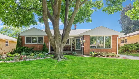 1835 Elm, South Milwaukee, WI 53172