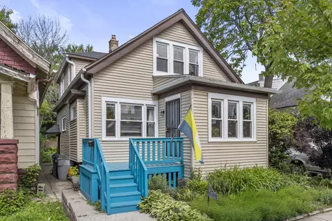 3715 N 2nd, Milwaukee, WI 53212