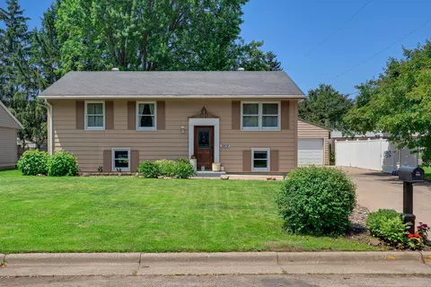 3202 34th, La Crosse, WI 54601