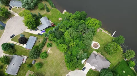 78 Shore, Clintonville, WI 54929