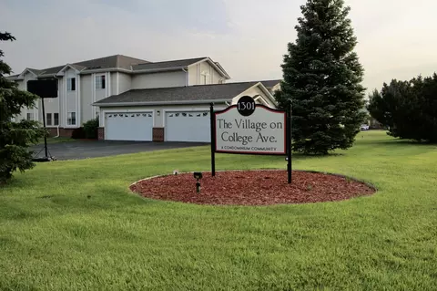 1301 College #7B, South Milwaukee, WI 53172