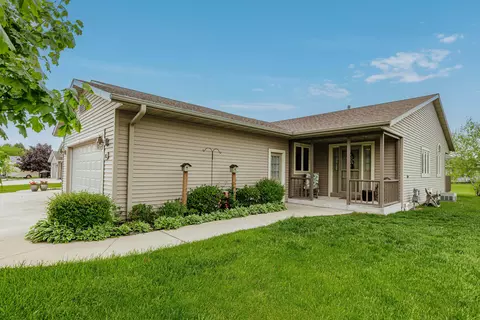 143 Parkview, Cedar Grove, WI 53013