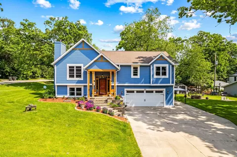 w984 White Oak Drive, East Troy, WI 53120