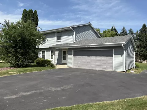 8123 Waverly, Norway, WI 53185
