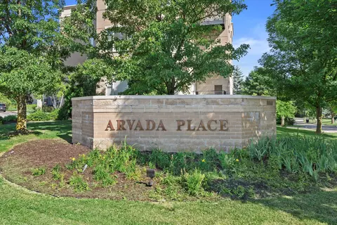 10900 W Bluemound #206, Wauwatosa, WI 53226