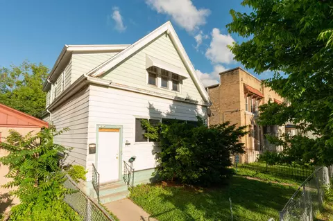 3892 N Port Washington, Milwaukee, WI 53212
