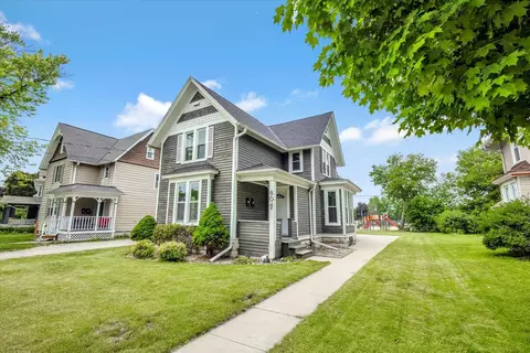 804 Lincoln, Waukesha, WI 53186