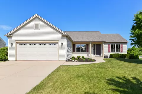 834 N Kelly, Elkhorn, WI 53121
