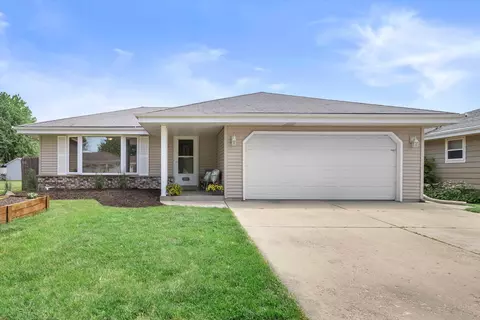 7939 32nd, Kenosha, WI 53142