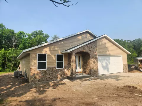 8106 Monroe #8112, Burlington, WI 53105