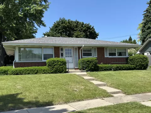 9035 W Burdick, Milwaukee, WI 53227