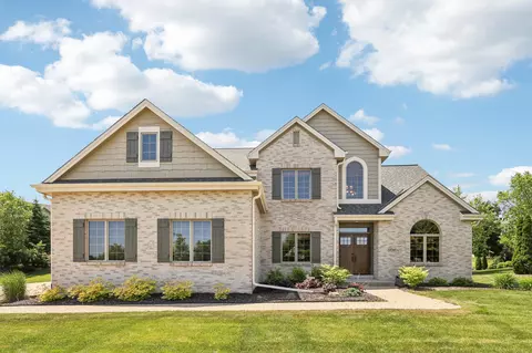 13745 W Park Central, New Berlin, WI 53151