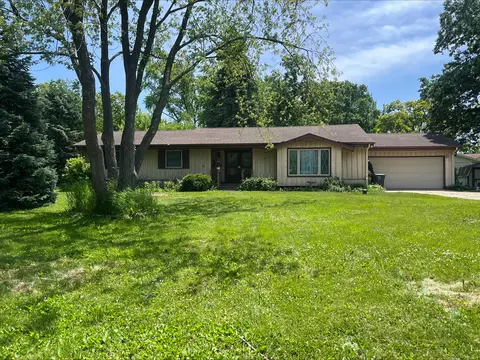 3435 W Holmes, Greenfield, WI 53221