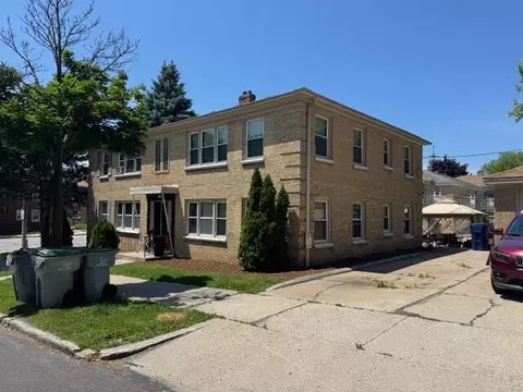 2703 N 69th, Milwaukee, WI 53210