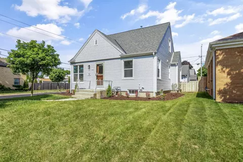 3700 S 21st, Milwaukee, WI 53221