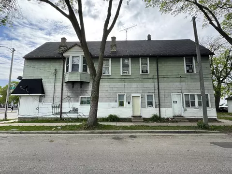 1800 W Greenfield, Milwaukee, WI 53204