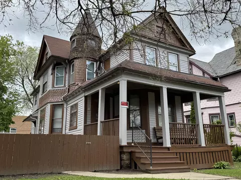 733 S 26th, Milwaukee, WI 53204