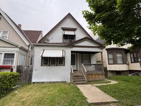 3350 N 25th #3350A, Milwaukee, WI 53206