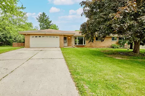 15200 High Knl, Brookfield, WI 53005